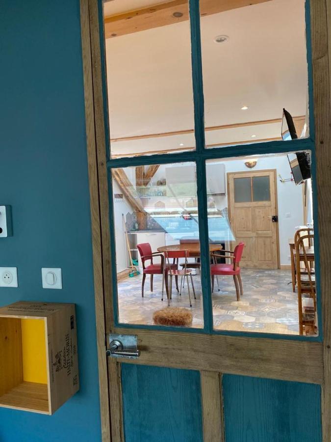 Au Cheval Blanc - Appartements Et Chambres D'Hotes Albertville Exteriér fotografie